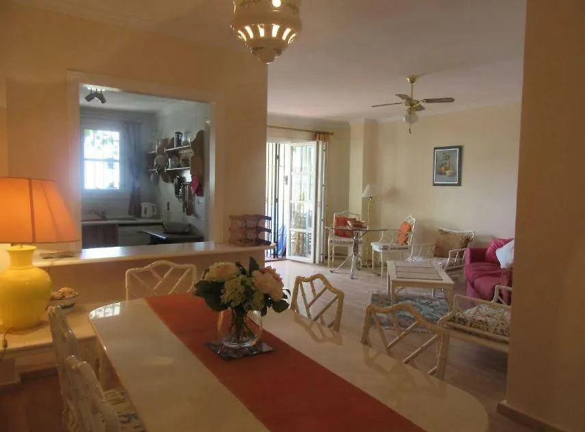 Apartment In El Paraiso - Near Puerto Banus Estepona